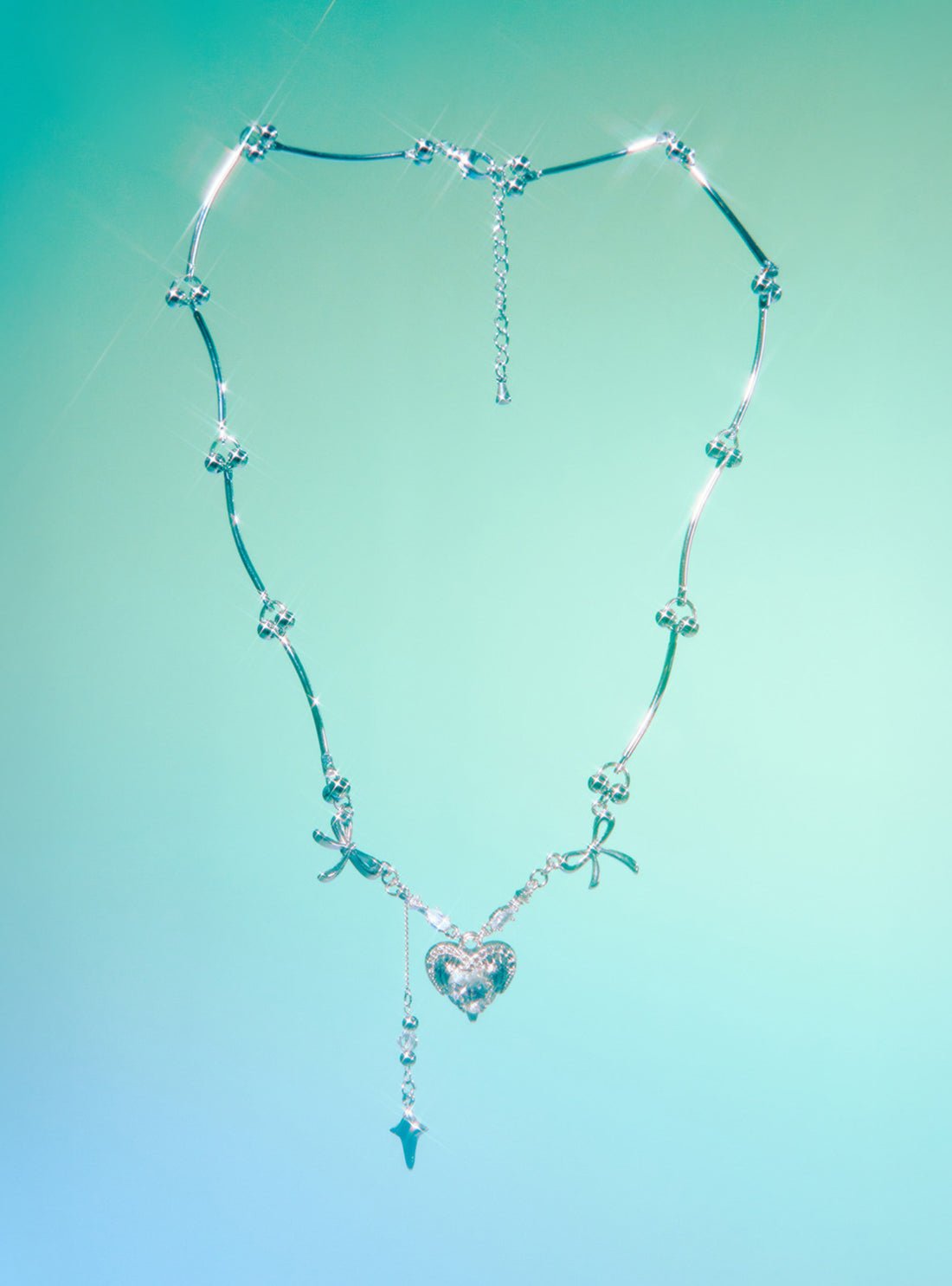 HEART & BOW NECKLACE
