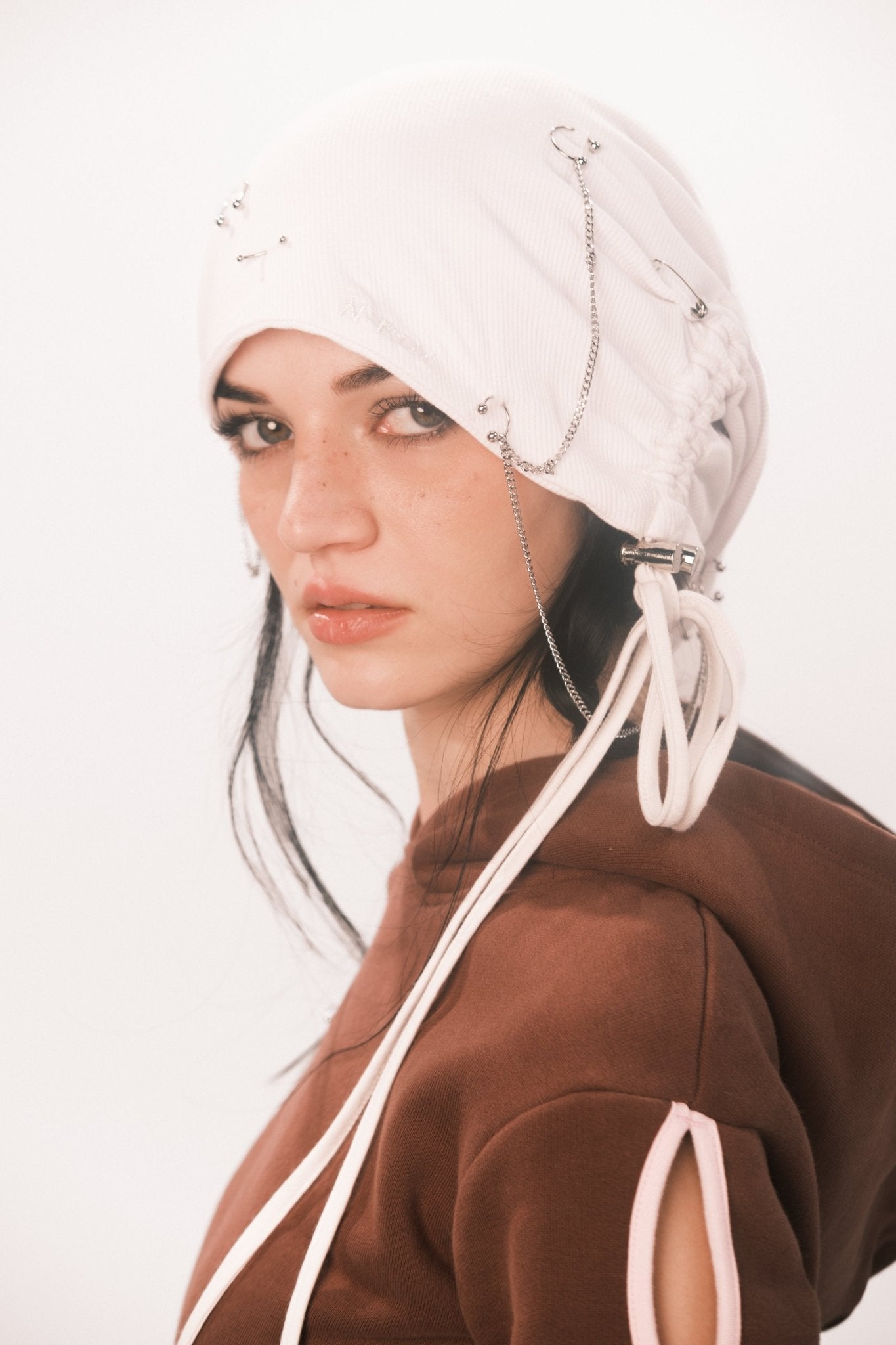 WHITE PIERCED SLOUCH BEANIE - OHTNYC